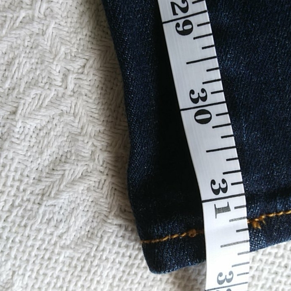 AE low-rise slim boot-cut jeans Size 4 - Picture 9 of 11